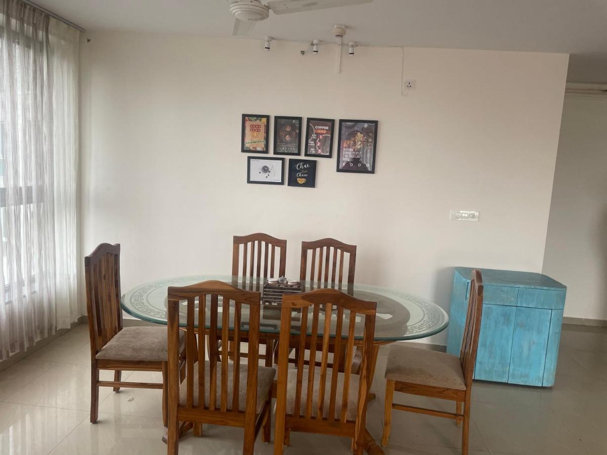 Royal Nest Premium Mundhva Exterior foto