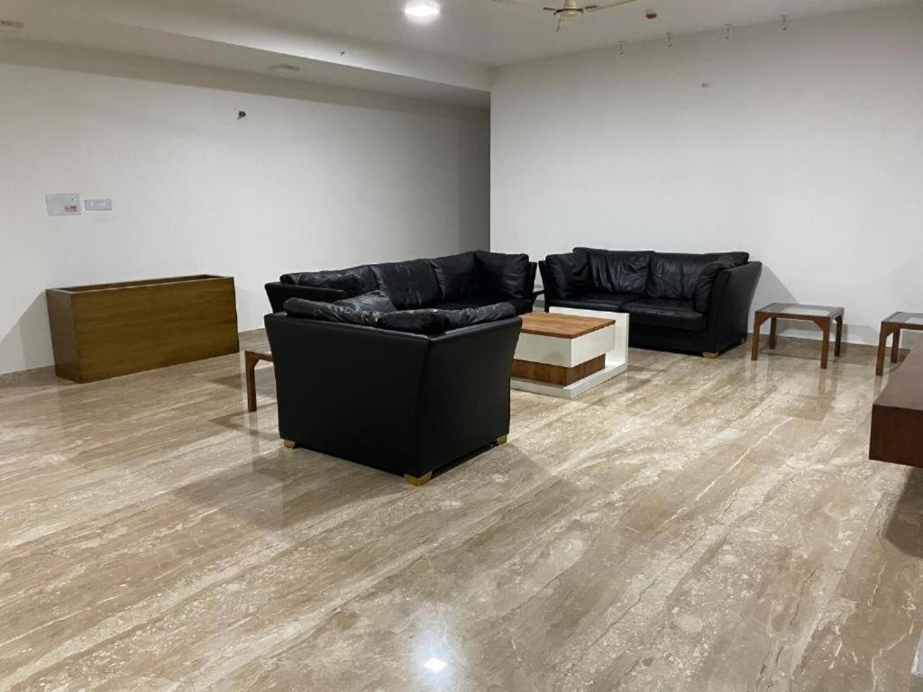 Royal Nest Premium Mundhva Exterior foto