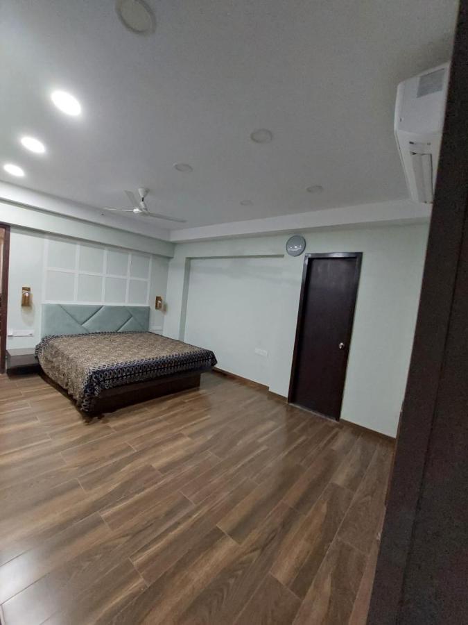 Royal Nest Premium Mundhva Exterior foto